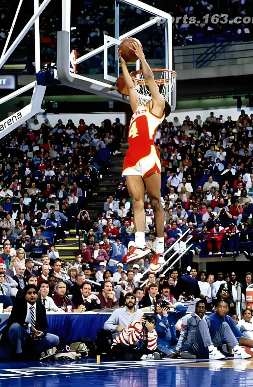 场均能得到, 同样以弹跳 场均能得到, 同样以弹跳