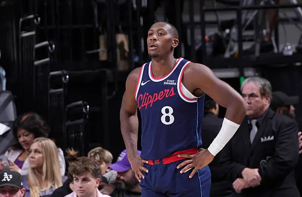 场均数据为, 他在场上的