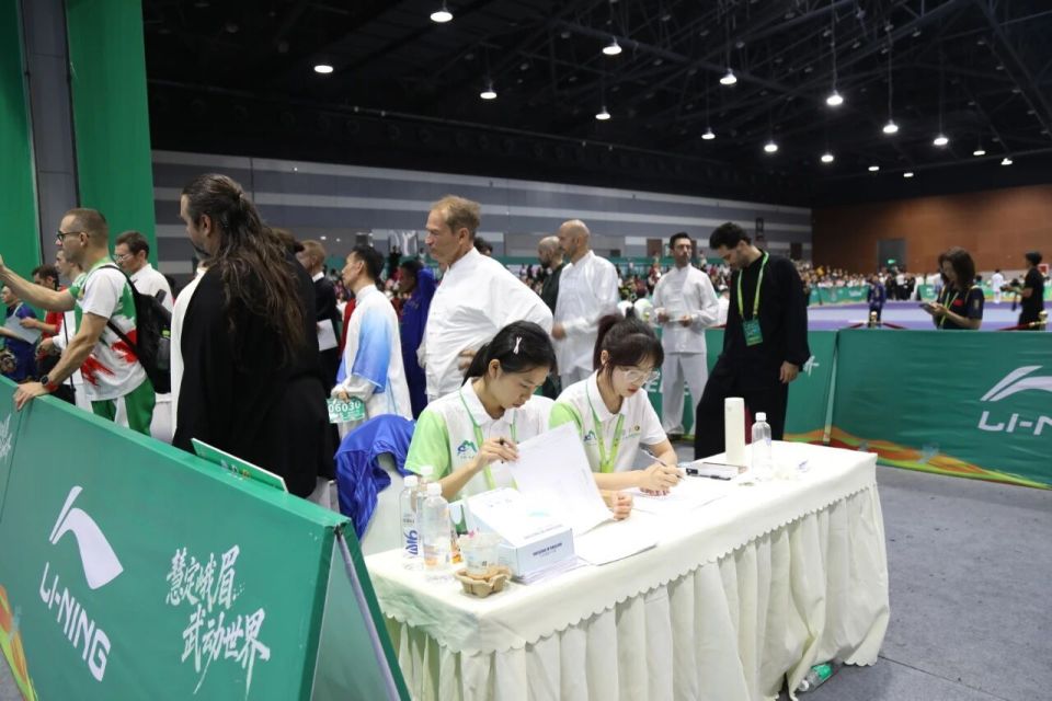 中英文双语, 计为省运会